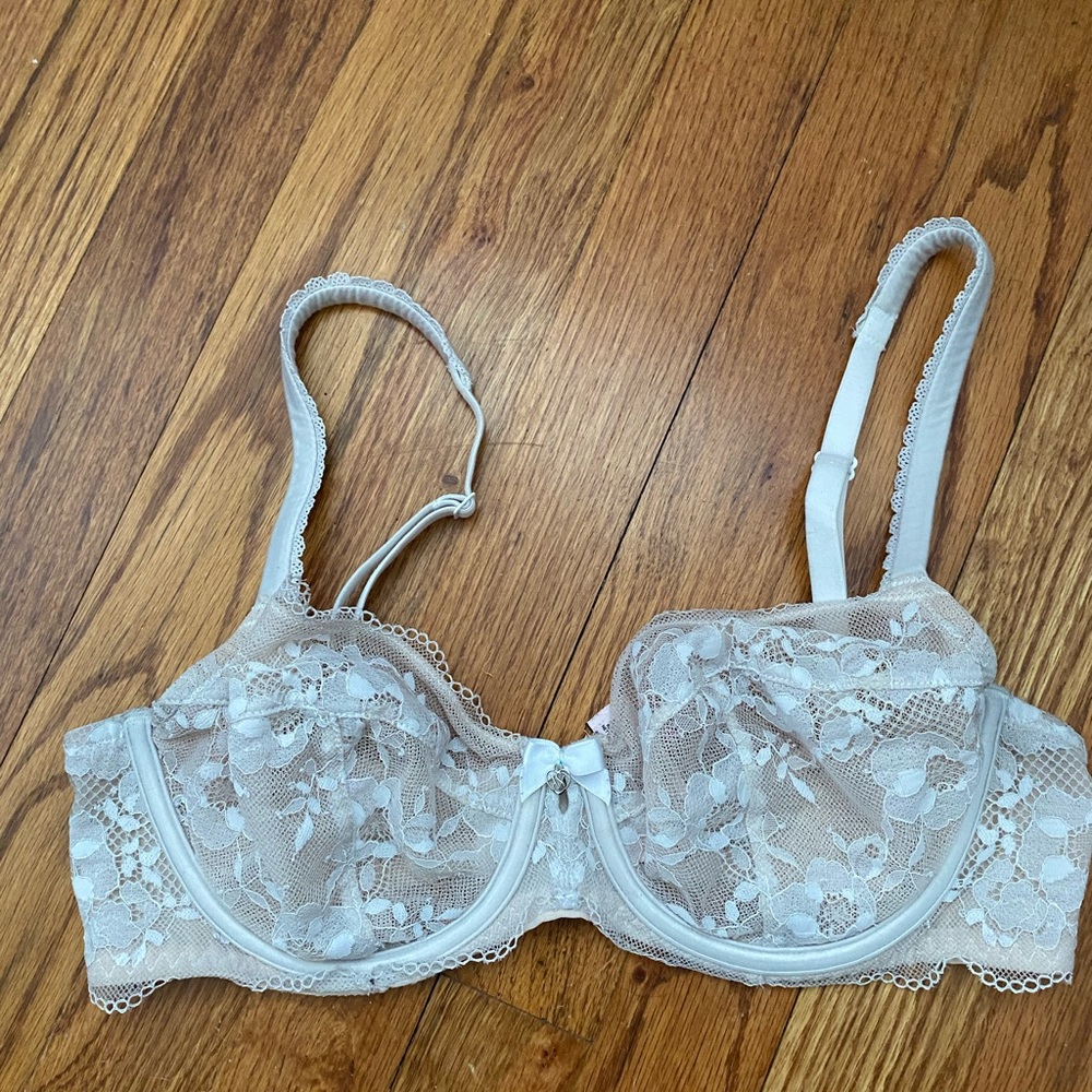 Victoria’s Secret - lace bra